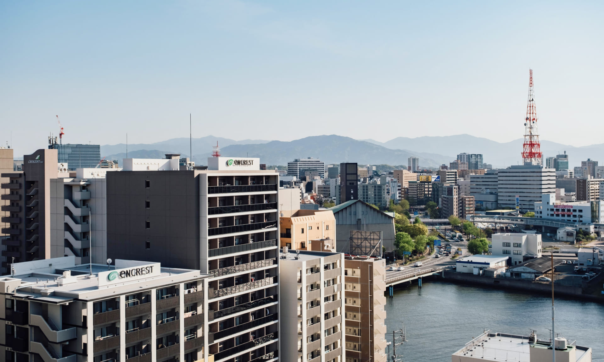 街のランドマークとなるマンションを